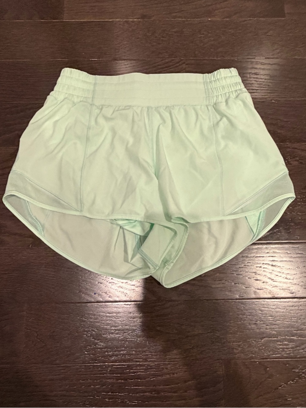 Lululemon Hotty Hot Shorts 2.5”